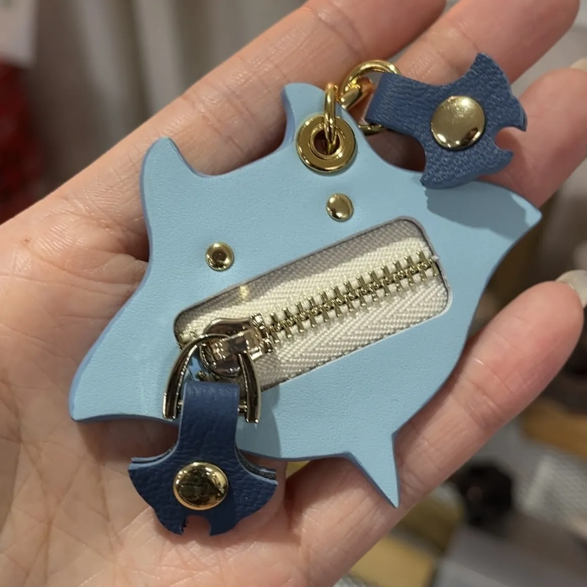 歸福魟魚載具吊飾